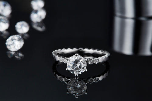 1-carat Luxury And Fashionable Light Luxury Jewelry Silver Ring Set With Top-quality Moissanite, S925 Silver Plated Platinum