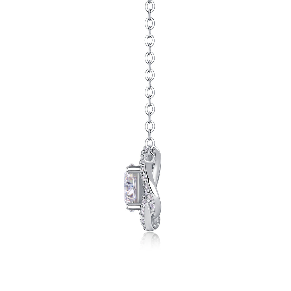 Lucky Flower - A Fashionable And Light Luxury Jewelry Pendant Necklace Set With Top-quality Moissanite, S925 Silver Plated Platinum