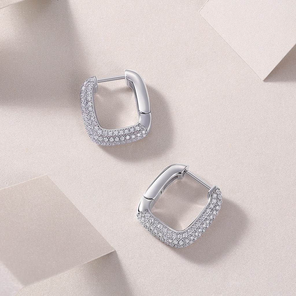 Top-quality Moissanite Luxury And Fashionable Light Luxury Jewelry Silver Stud Earrings S925 Silver Plated Platinum