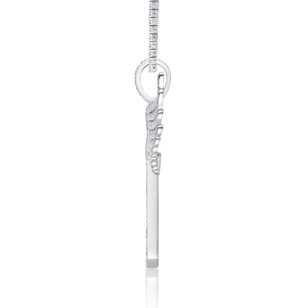 Angel Wings - A Fashionable And Trendy Necklace Pendant Set With Top-quality Moissanite S925 In Silver And Platinum-plated. It Can Be Tested With A Diamond Pen