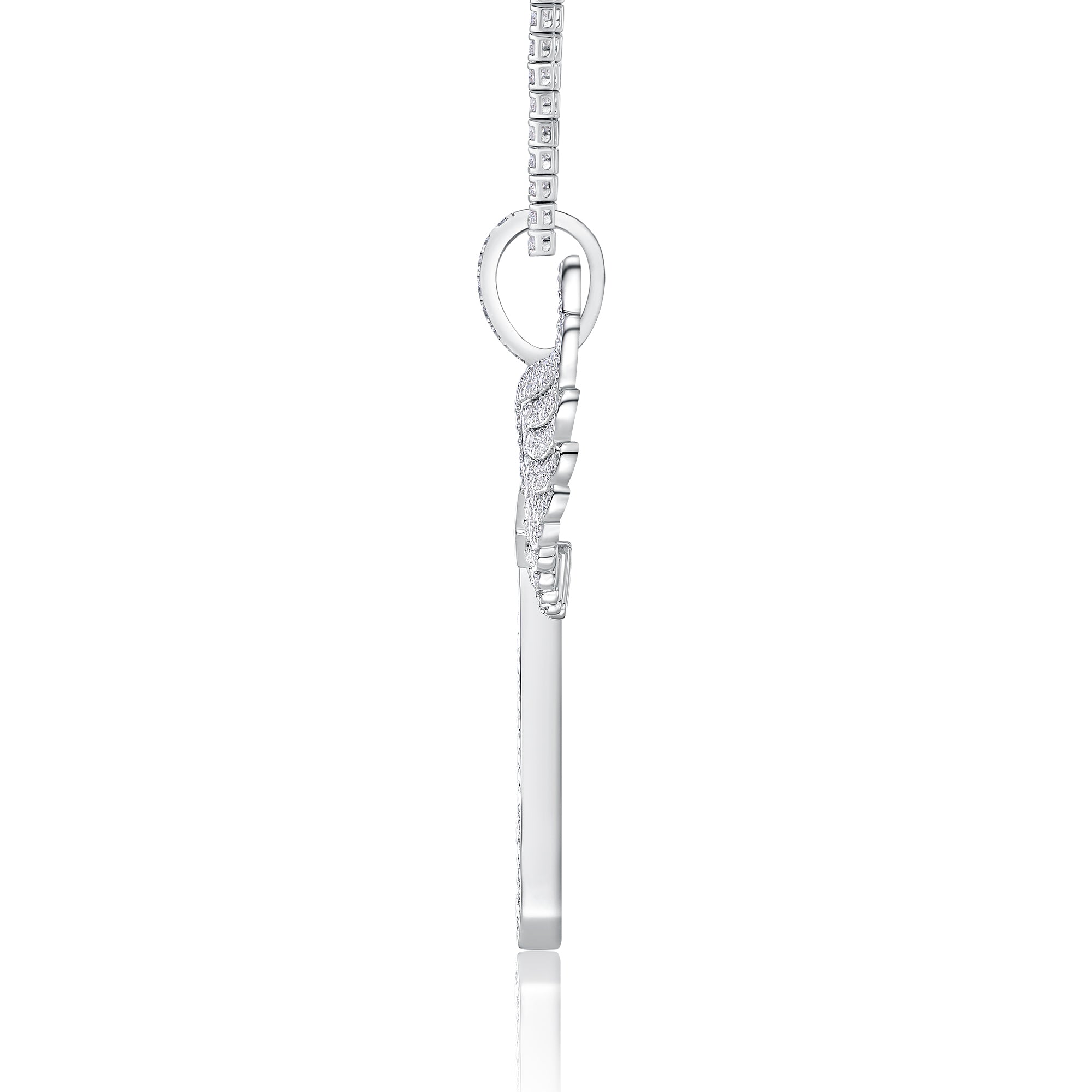 Angel Wings - A Fashionable And Trendy Necklace Pendant Set With Top-quality Moissanite S925 In Silver And Platinum-plated. It Can Be Tested With A Diamond Pen
