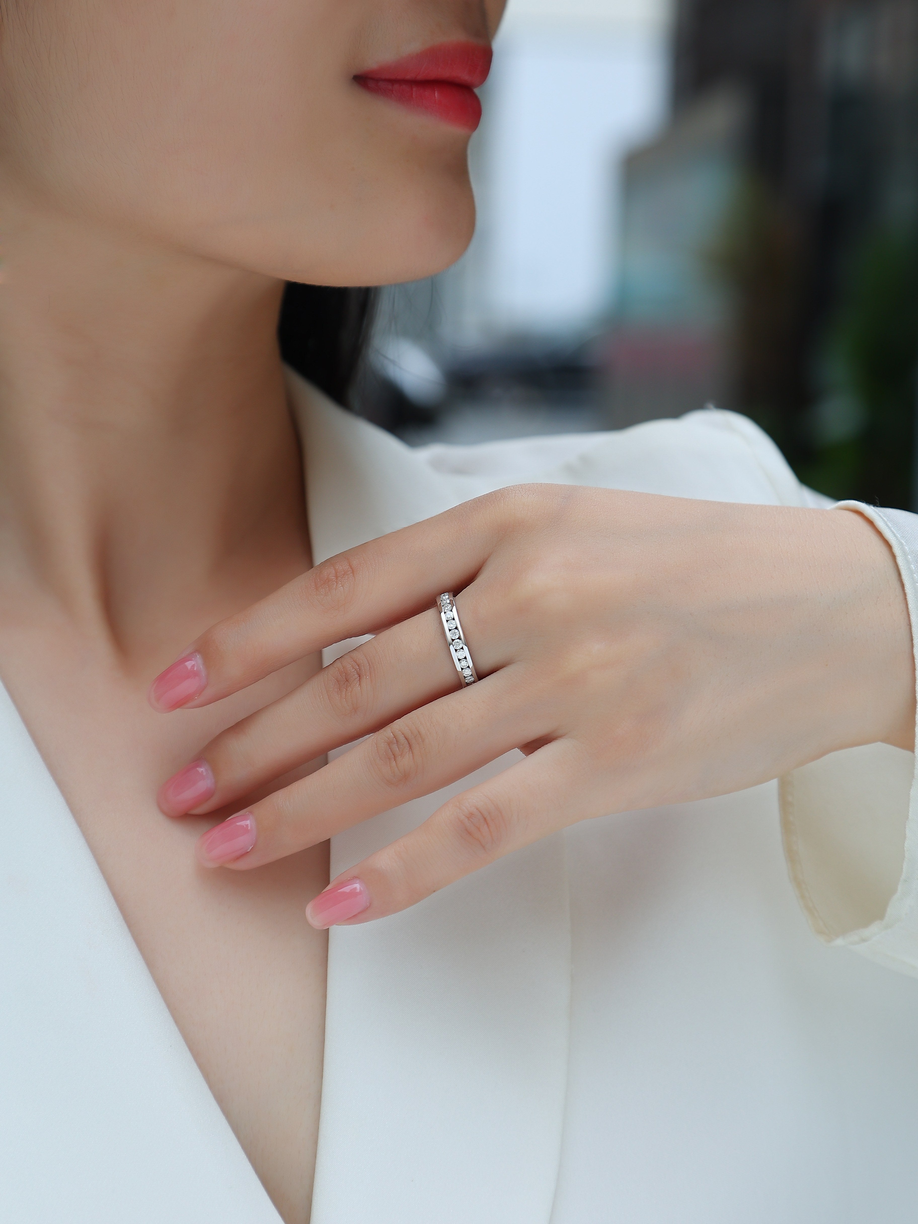 Fashionable Star Ring - Set With Top-quality Moissanite S925 Silver And Platinum-plated Diamond Wedding Ring. The Ring Can Be Inspected With A Diamond Pen