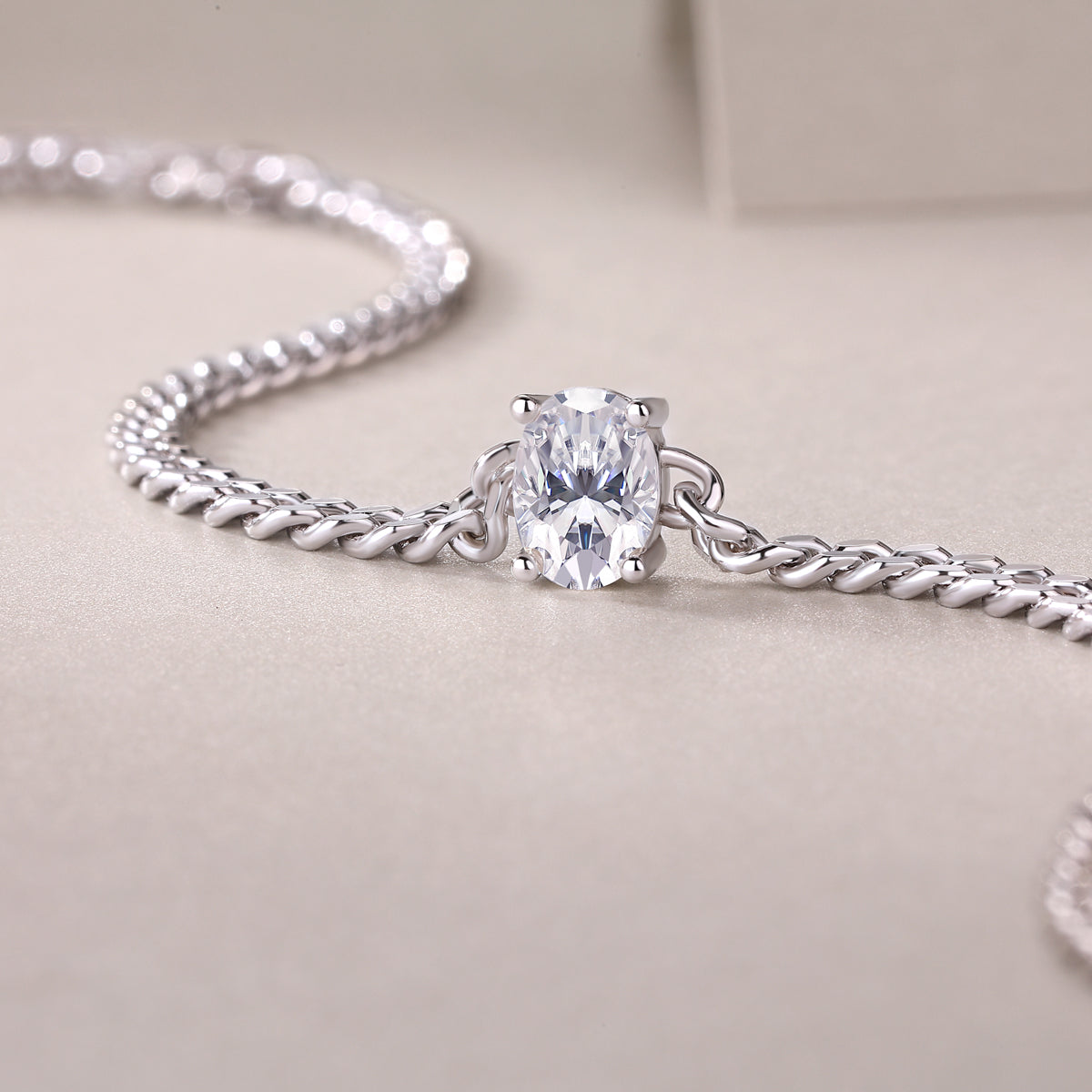 Breakthrough - Set With Top-quality Moissanite, Fashionable And Light Luxury Jewelry Silver Bracelet S925, Silver-plated Platinum