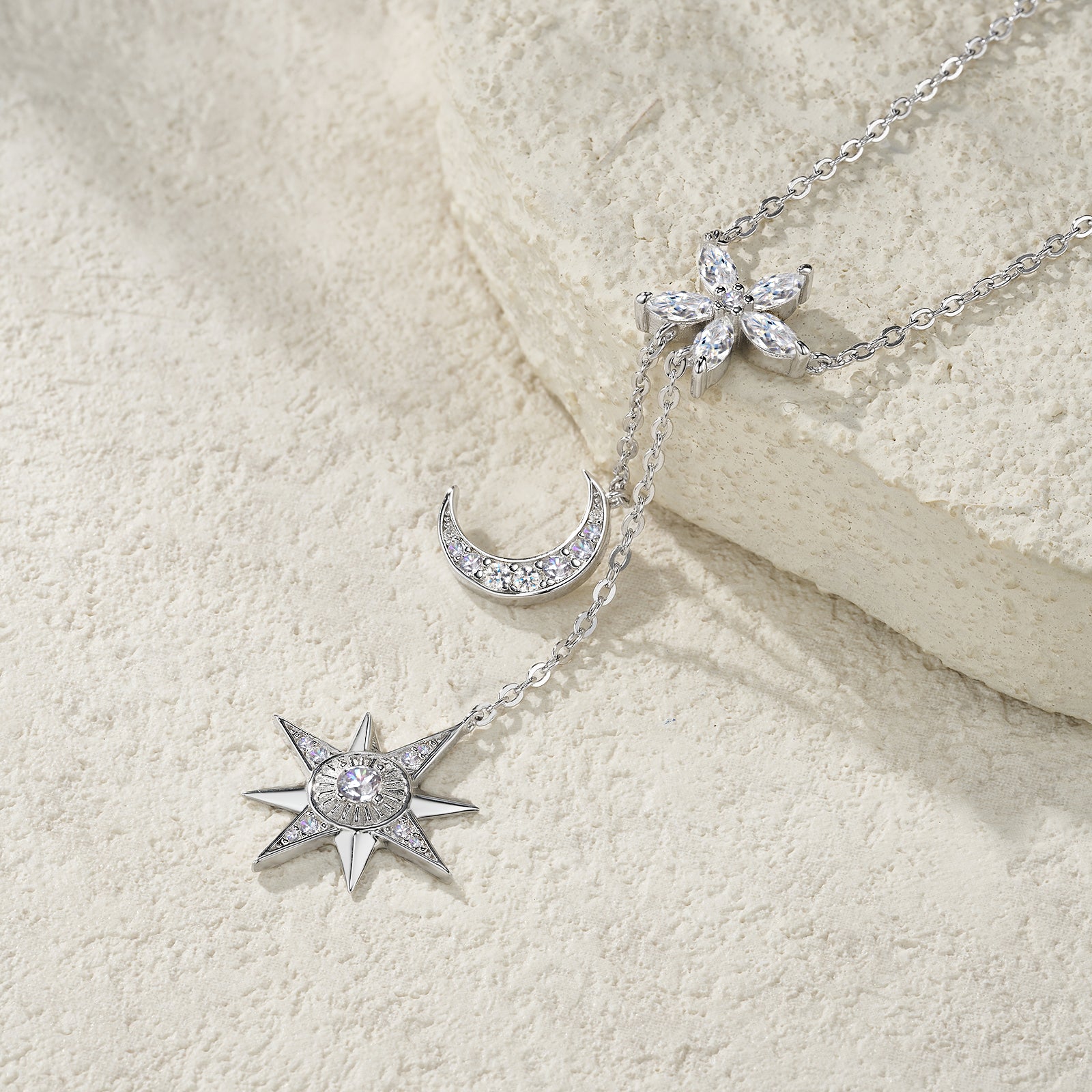 A Luxurious And Fashionable Minimalist Jewelry Pendant Necklace Set With Top-quality Moissanite, Made Of S925 Silver Electroplated With Platinum.