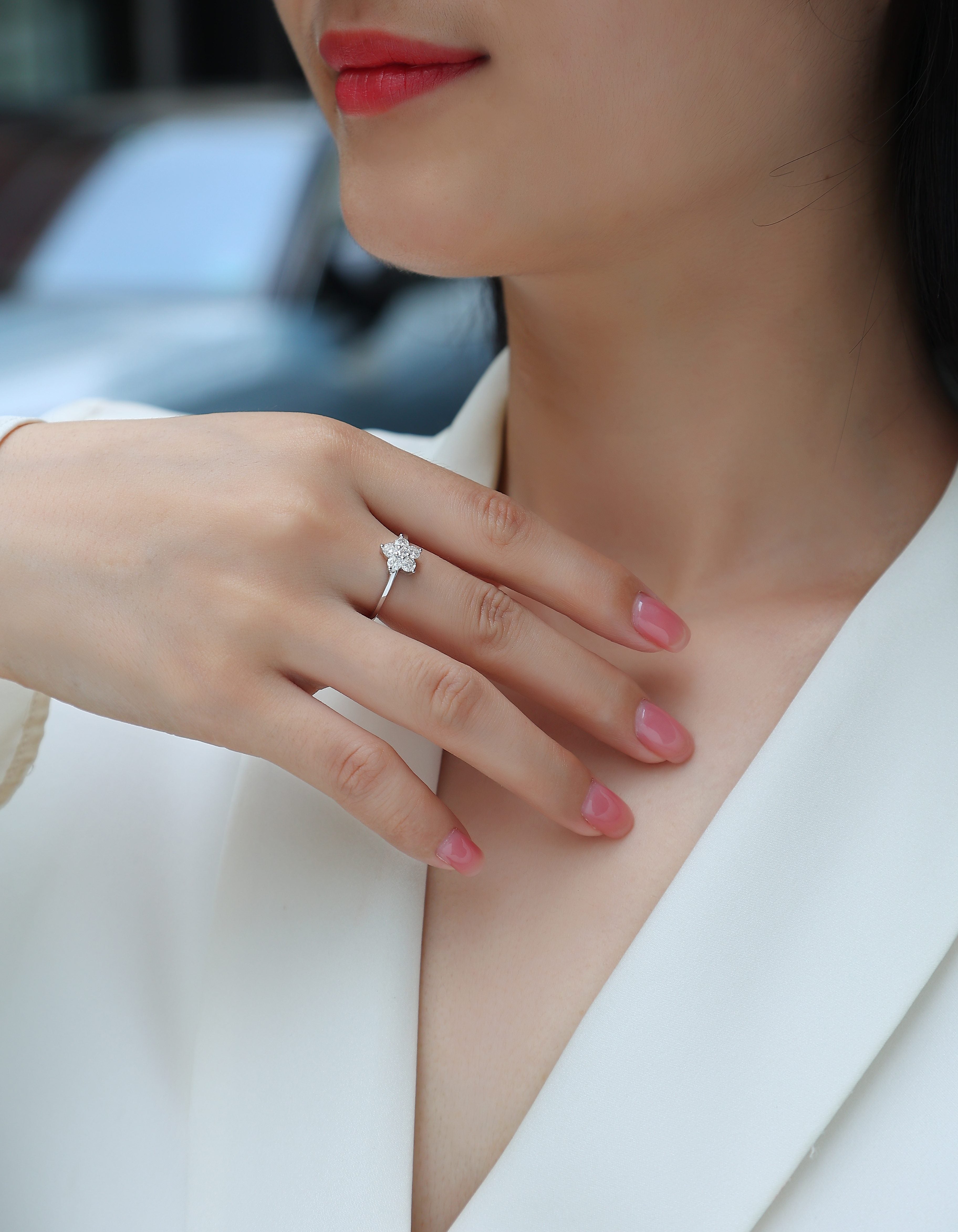 A Luxurious And Fashionable Light Luxury Jewelry Silver Ring Set With Top-quality Moissanite, S925 Silver Plated With Platinum