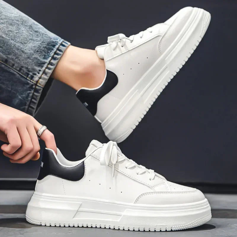 Men White Flat Sneakers 2025 New Trend Leather Breathable Sports Shoes For Men Tenis Shoes Spring Autumn Low-top Board Sneakers