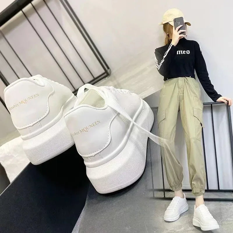 2025 Women Causal Shoes Pring Brand Spring Designer Wedges White Sneakers Platform Tenis Feminino Trainers Female Walking