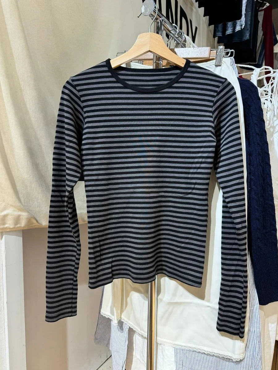 Black Striped Long Sleeve T-shirt Woman Spring Round Neck Cotton Slim Tee Shirt Vintage Streetwear Preppy Style Tshirts Y2k Tops