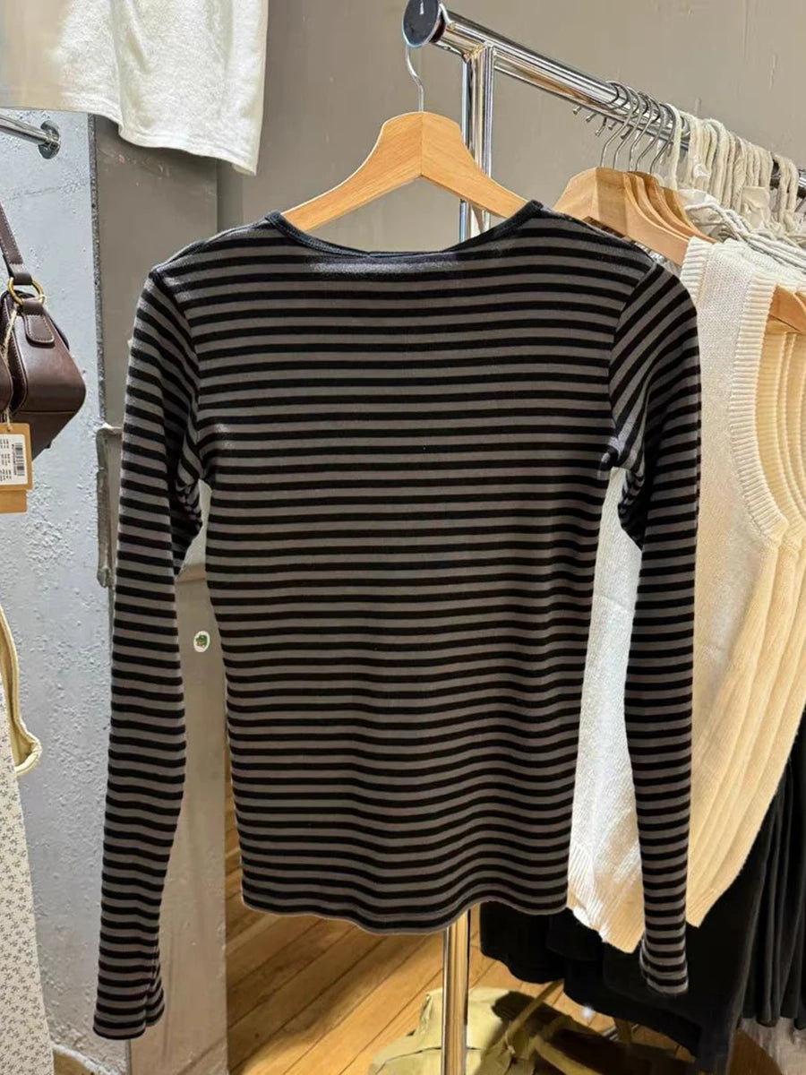 Black Striped Long Sleeve T-shirt Woman Spring Round Neck Cotton Slim Tee Shirt Vintage Streetwear Preppy Style Tshirts Y2k Tops