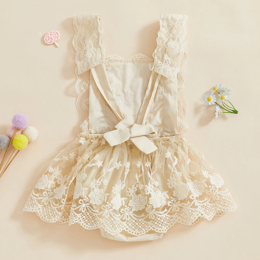 Fashion Spring Newborn Baby Girls Summer Romper Dress Sleeveless Strawberry Embroidery Lace Tulle Patchwork Romper Jumpsuit