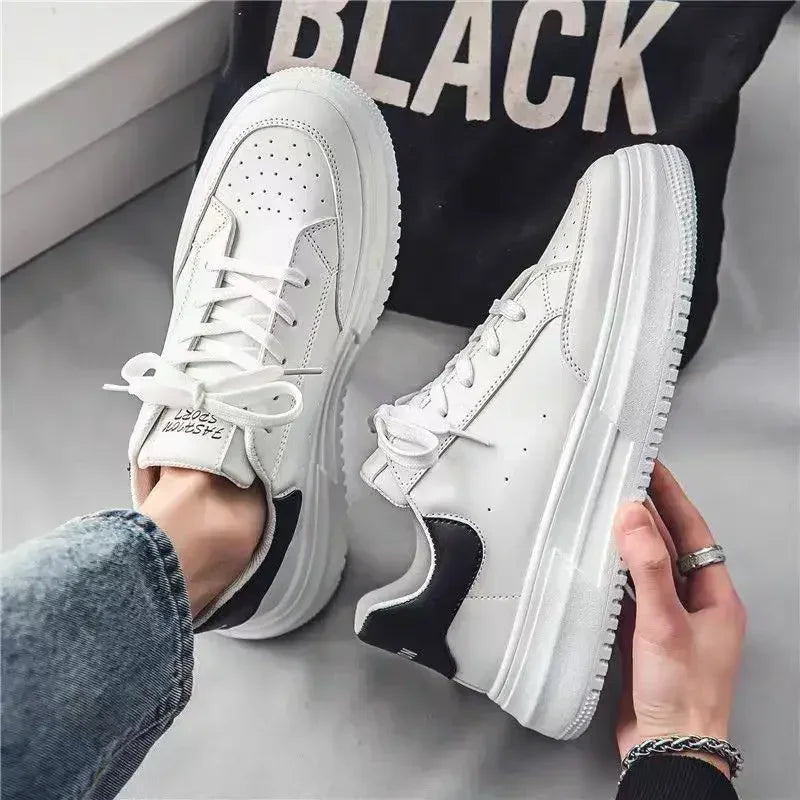 Men White Flat Sneakers 2025 New Trend Leather Breathable Sports Shoes For Men Tenis Shoes Spring Autumn Low-top Board Sneakers