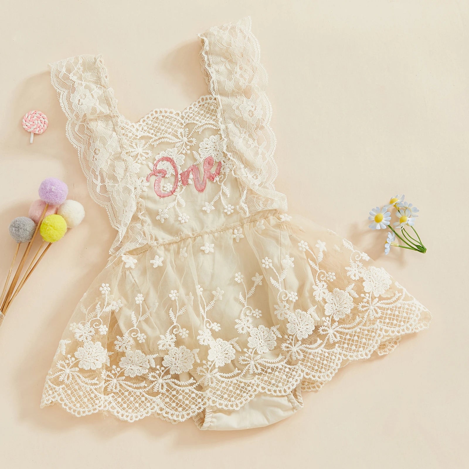 Fashion Spring Newborn Baby Girls Summer Romper Dress Sleeveless Strawberry Embroidery Lace Tulle Patchwork Romper Jumpsuit