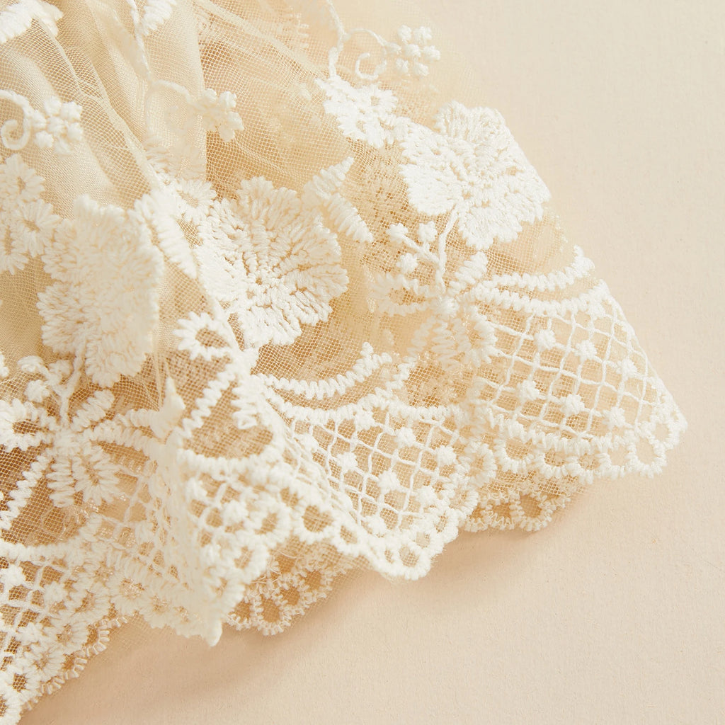 Fashion Spring Newborn Baby Girls Summer Romper Dress Sleeveless Strawberry Embroidery Lace Tulle Patchwork Romper Jumpsuit