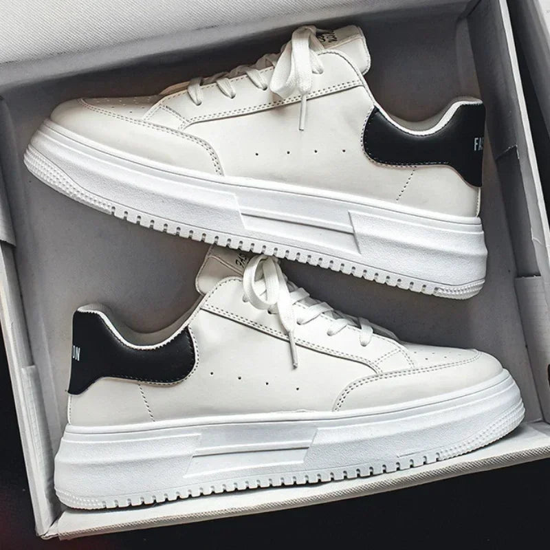 Men White Flat Sneakers 2025 New Trend Leather Breathable Sports Shoes For Men Tenis Shoes Spring Autumn Low-top Board Sneakers