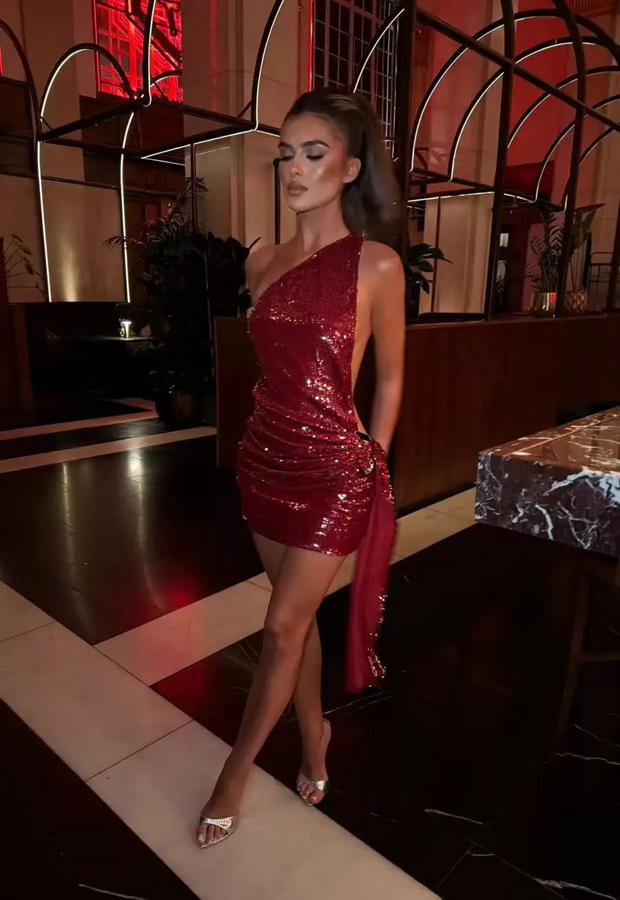 Sexy Sequin One-Shoulder Mini Dress Wome Backless Metal Buckle Ribbon Ruched Bodycon Dress Summer Shiny Nightclub Party Vestidos