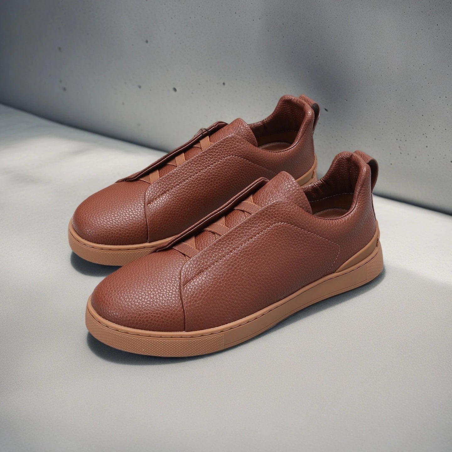 Luxury Brand Men's Shoes Handmade Casual Sneakers Business Slip-on Shoes Anti-slip Breathable Sports Shoes Loafers Holiday Gifts