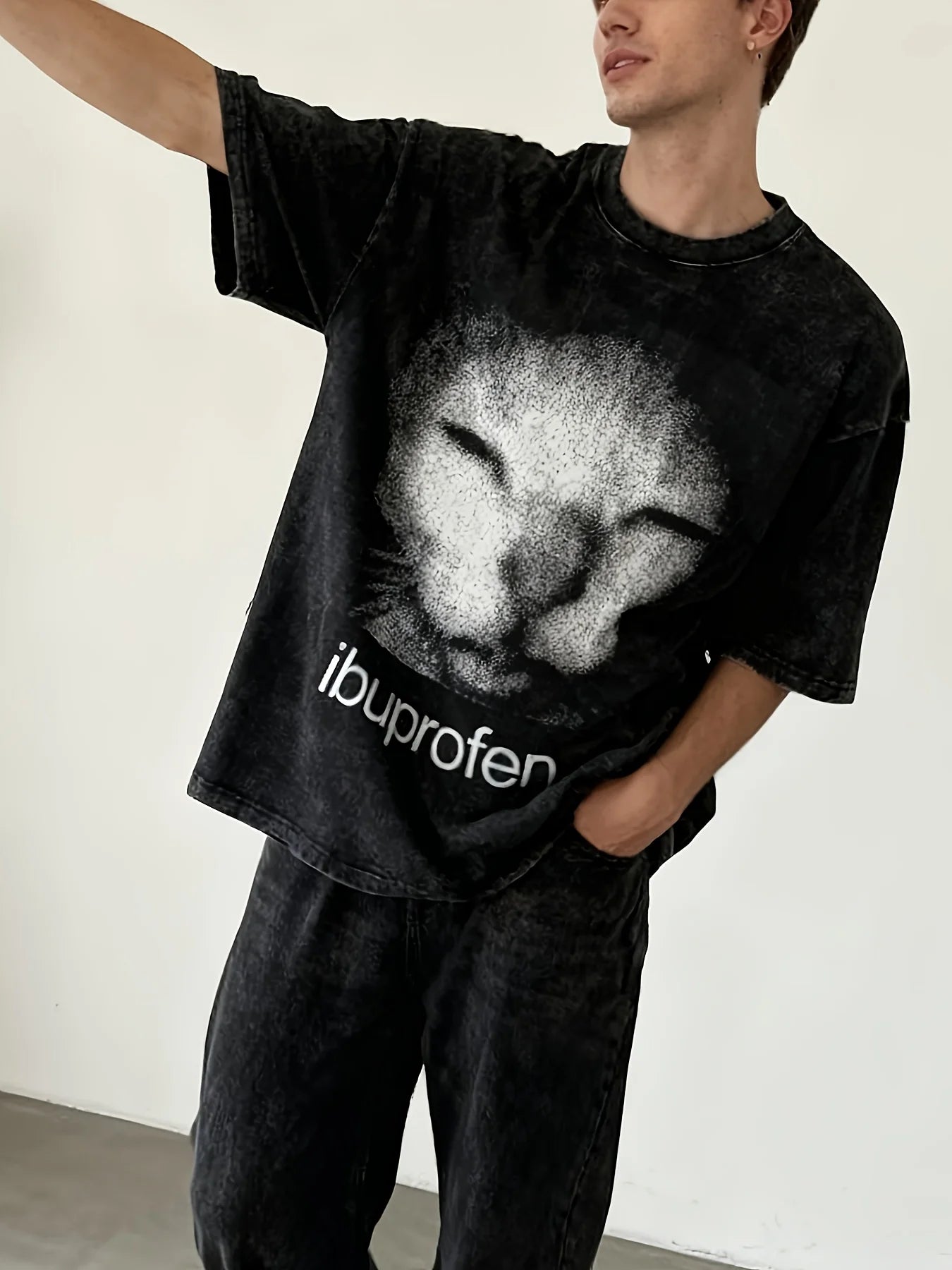 Summer Men Cat Expression T-Shirt 100% Cotton Casual and Loose Fit Suitable for Both Men and Women Street Hip-hop Retro Style