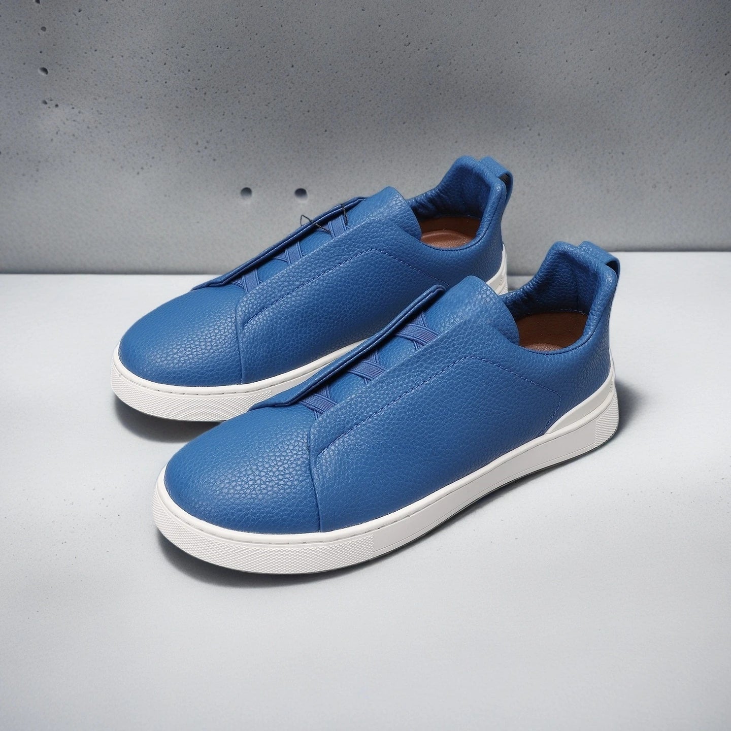 Luxury Brand Men's Shoes Handmade Casual Sneakers Business Slip-on Shoes Anti-slip Breathable Sports Shoes Loafers Holiday Gifts