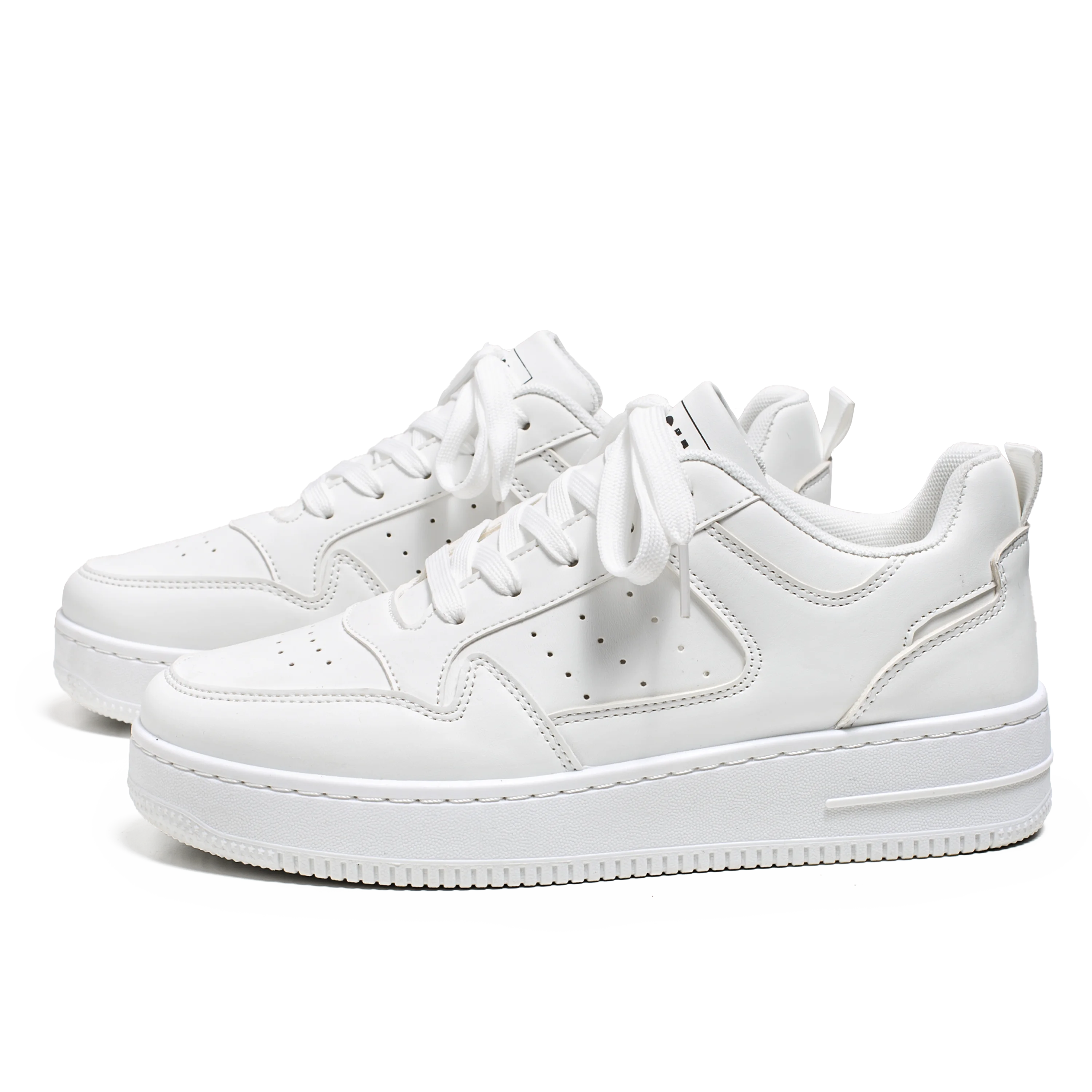 2026 Spring and Summer Men's Shoes, New Breathable Sneakers, Men's Trendy and Versatile Thick-Soled White Shoes