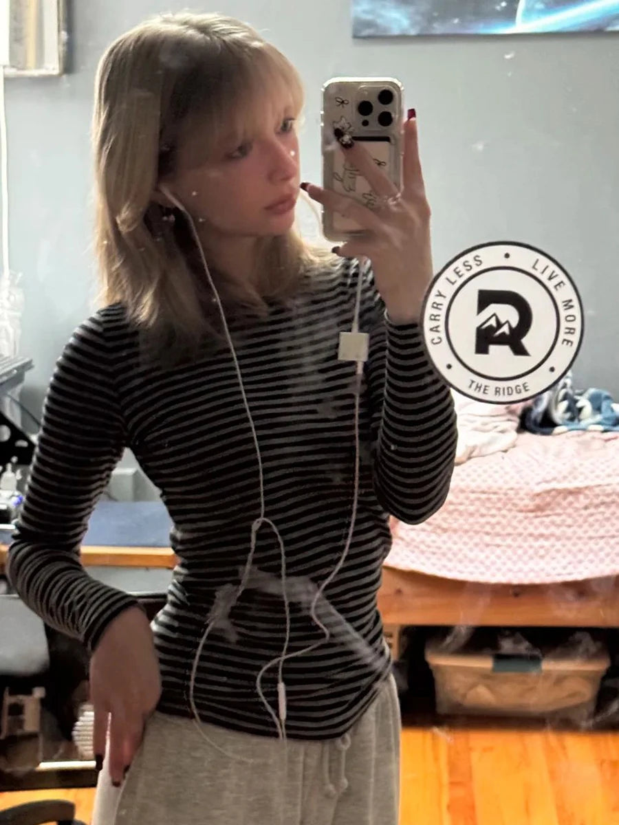 Black Striped Long Sleeve T-shirt Woman Spring Round Neck Cotton Slim Tee Shirt Vintage Streetwear Preppy Style Tshirts Y2k Tops