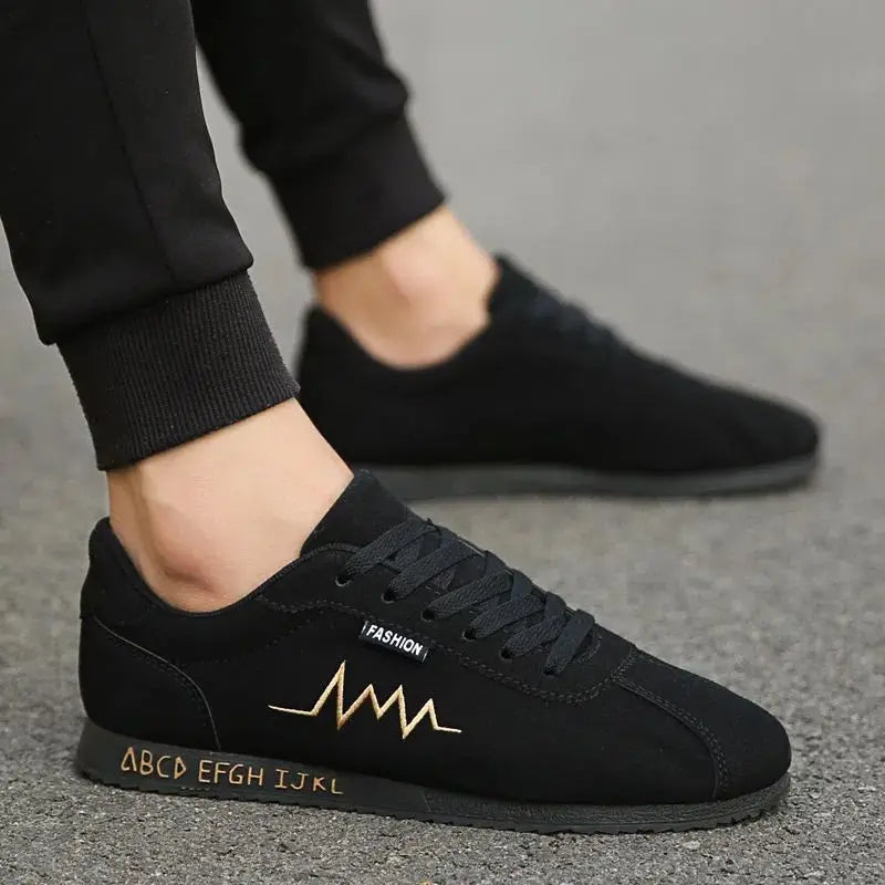 2026 Fashion Red Men's Summer Low Sneakers Canvas Comfortable Flat Vulcanized Breathable Gym Trainers for Men