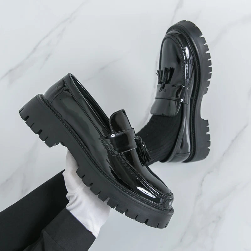 High-end luxury leather shoes for men British height-increasing thick-soled trendy shiny surface casual loafers on one foot