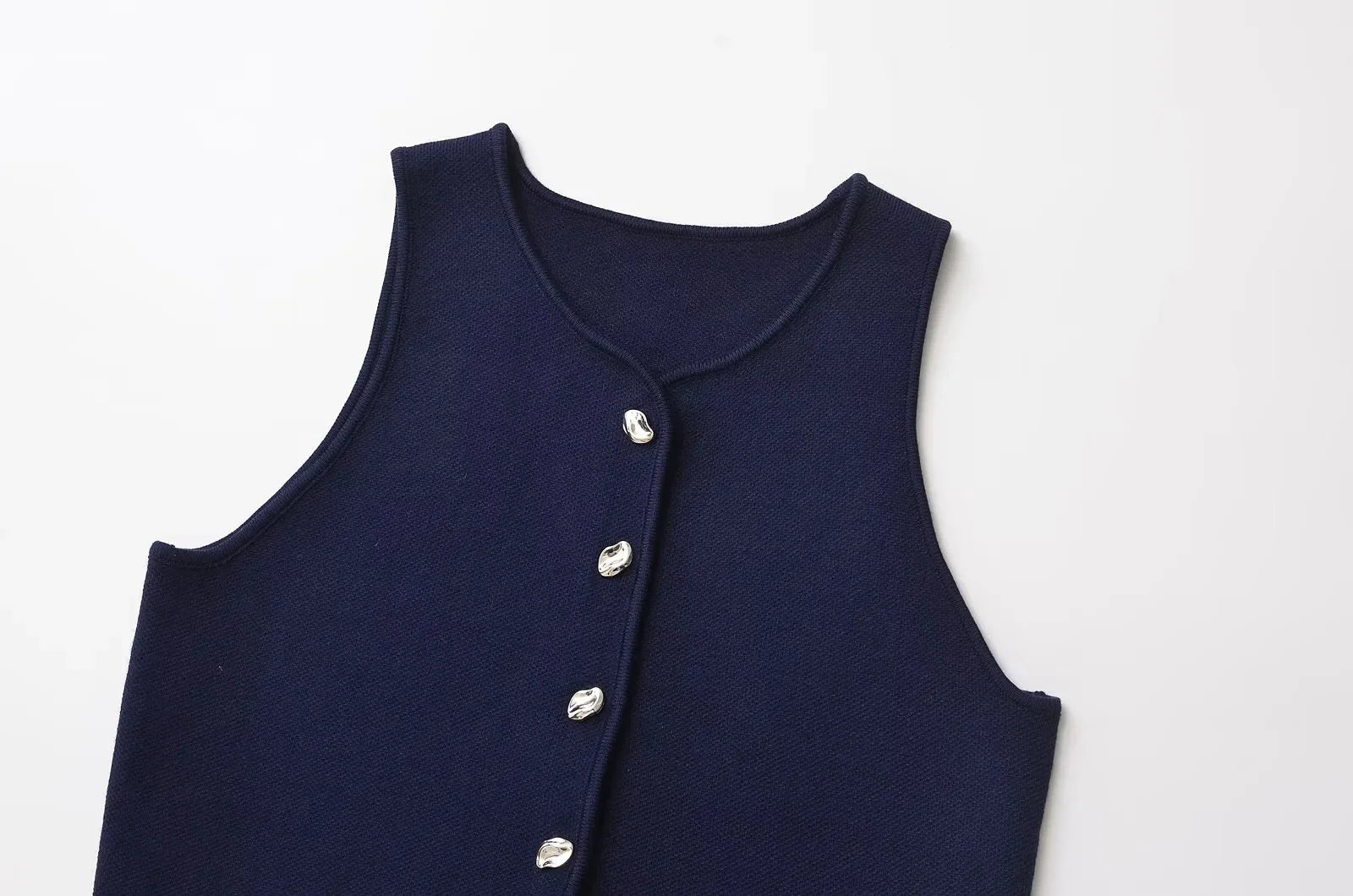 2025 Summer Women's Streetwear Knitted Crop Tops Buttoned Blouses & Strapless Tank Tops for Casual & Party Wear