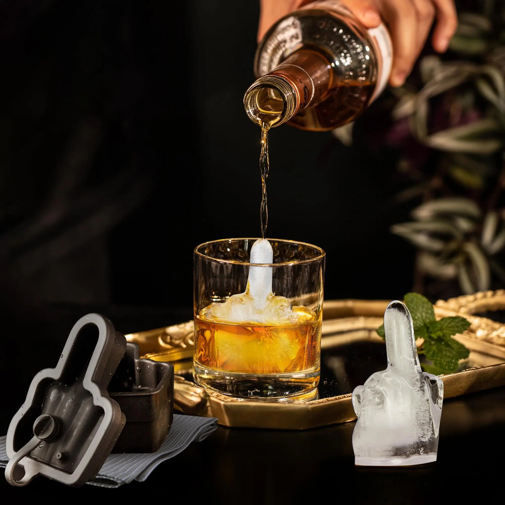 Middle Finger Ice Cube Mold Easy-Release Silicone Fun Shapes BPA Free Idea for Party Whiskey Cocktails Coffee Drinks