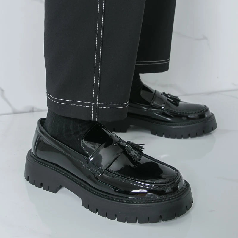 High-end luxury leather shoes for men British height-increasing thick-soled trendy shiny surface casual loafers on one foot