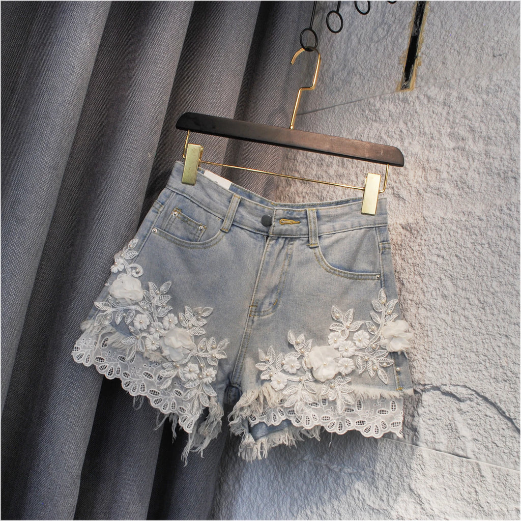 2025 New White Lace Flowers Jorts Y2K Women Fashion Cowboy Shorts Embroidered Denim Shorts Women Summer Beading Lace Shorts Jean