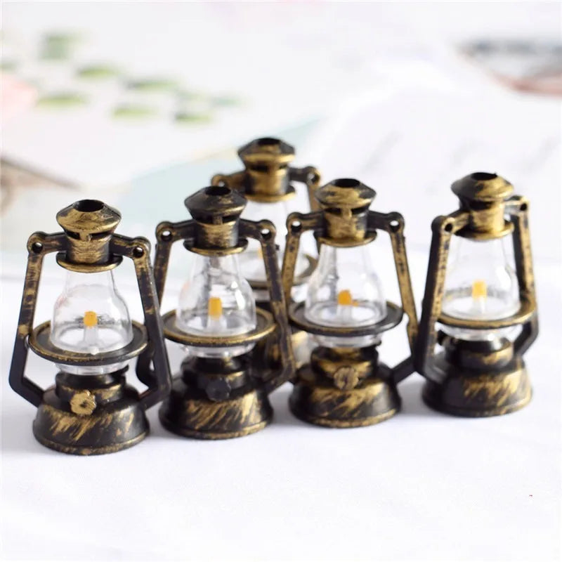 10/5Pcs  1:12 Retro Mini Lamp Ornaments Dollhouse Accessories Mini Photo Props Lantern Micro Landscape Decor Scene Decor Crafts