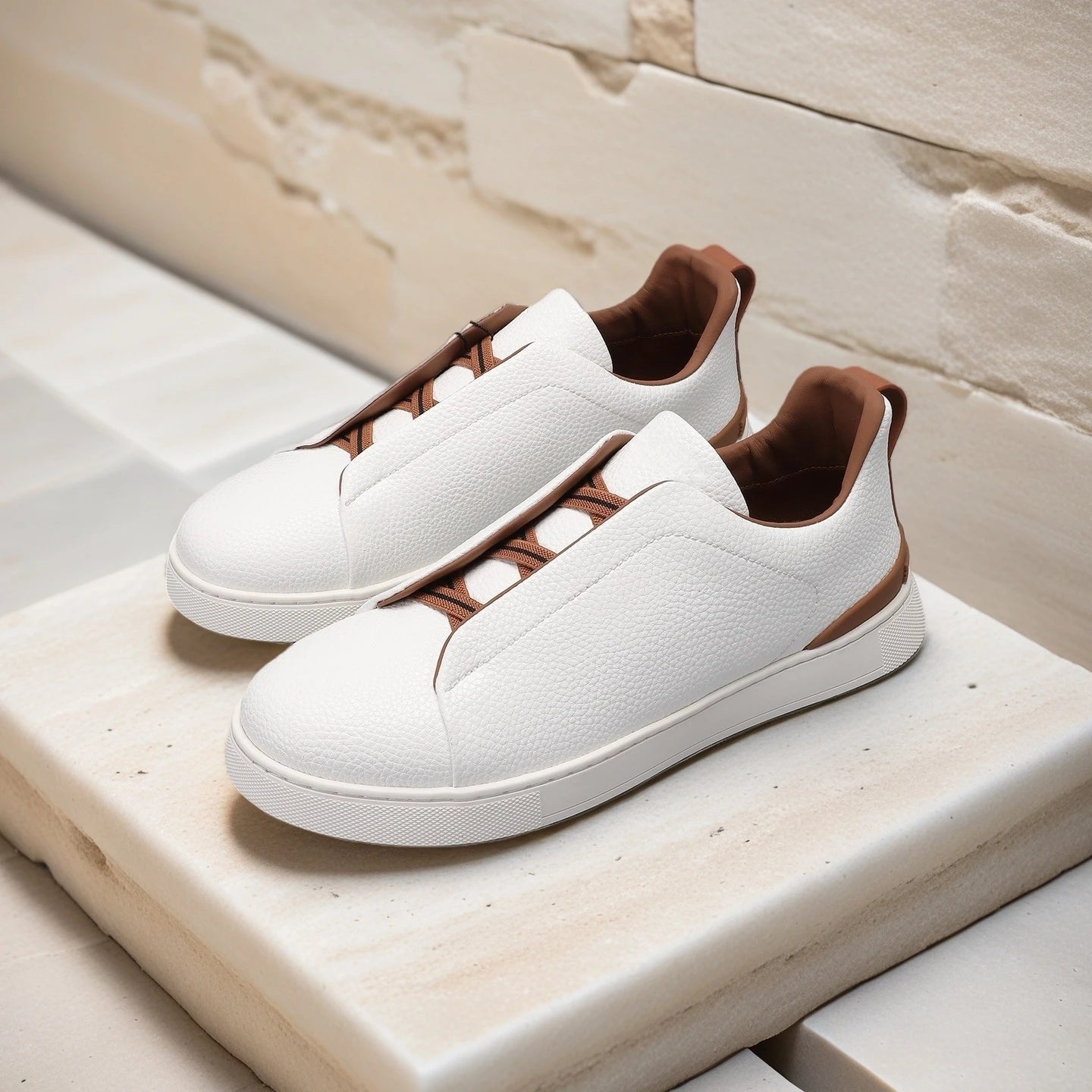 Luxury Brand Men's Shoes Handmade Casual Sneakers Business Slip-on Shoes Anti-slip Breathable Sports Shoes Loafers Holiday Gifts