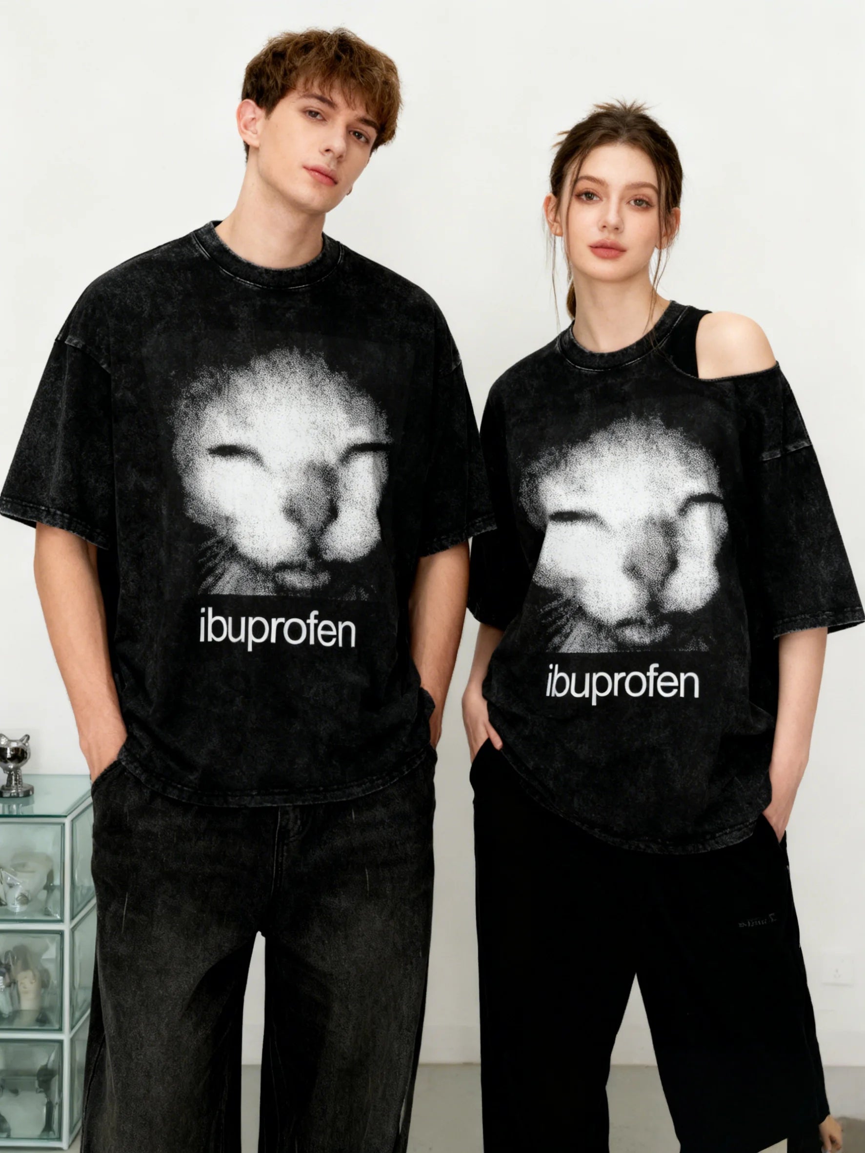 Summer Men Cat Expression T-Shirt 100% Cotton Casual and Loose Fit Suitable for Both Men and Women Street Hip-hop Retro Style