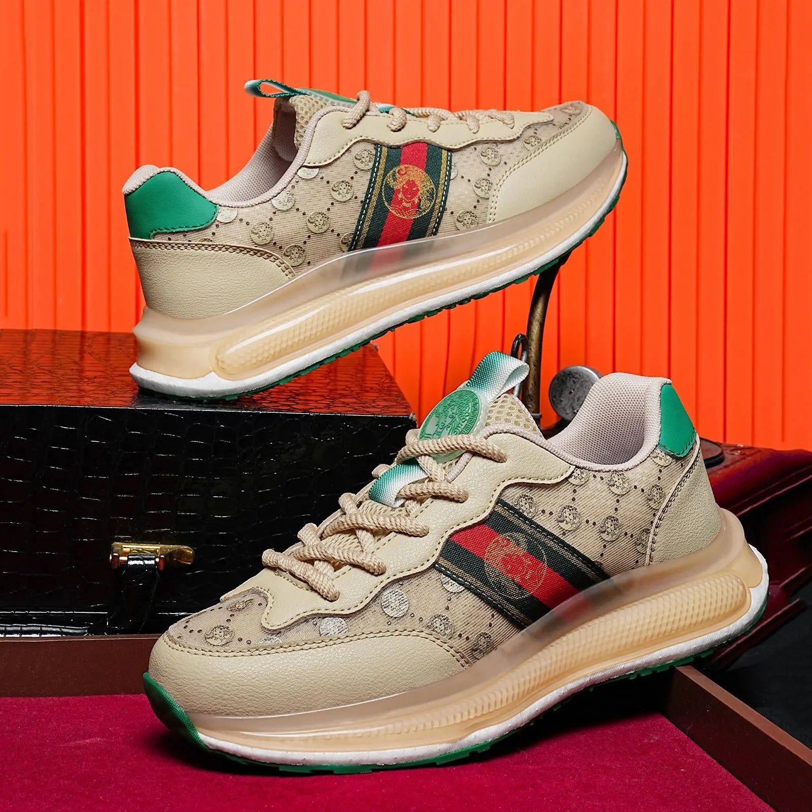 2025 New Man Walking Shoes Couple Footwear Thick Sole Brand Men Casual Shoes Fashion Sneakers Male Luxury Shoes Outdoor Sport