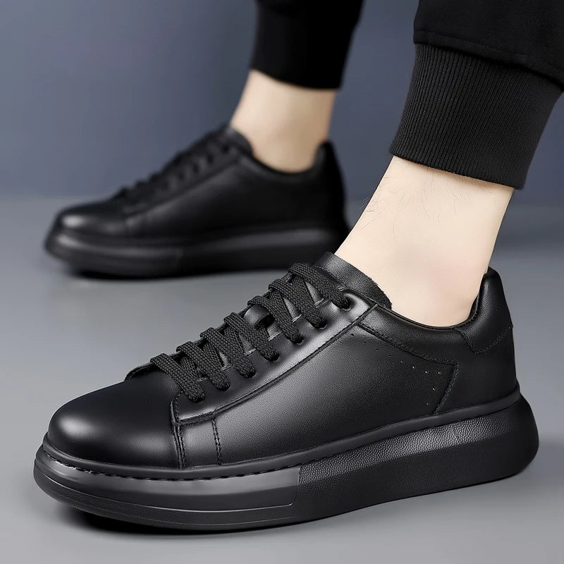 Genuine leather men's board shoes New Comfort Brand Styles Black and white Thick soled comfortable shoes Luxury hot selling