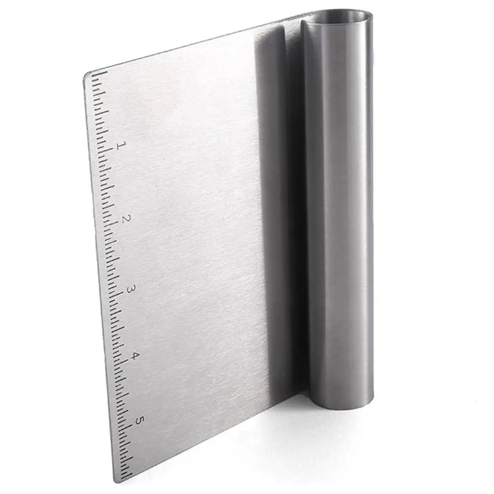 Baking Tool Stainless Steel Dough Cutter Graduated Integrated Pizza Scraper Manual Curled Edge Bench Scraper Cake