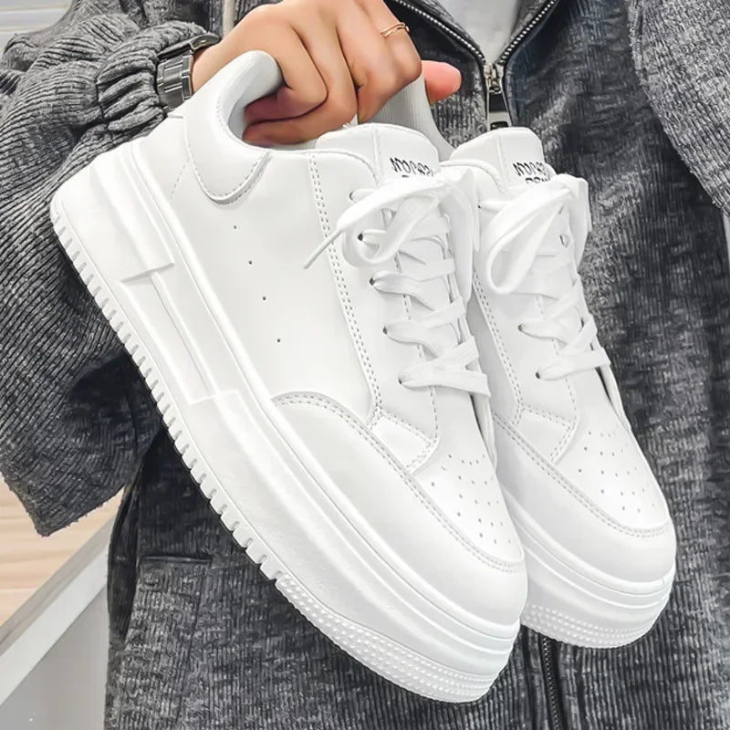 Men White Flat Sneakers 2025 New Trend Leather Breathable Sports Shoes For Men Tenis Shoes Spring Autumn Low-top Board Sneakers