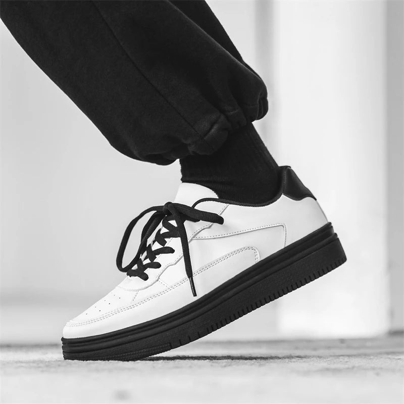 Mens Board Shoes Sneakers Skate Shoes Casual Sports Shoes Classic Comfortable Breathable Trendy Cushioned White Shoes Large Size