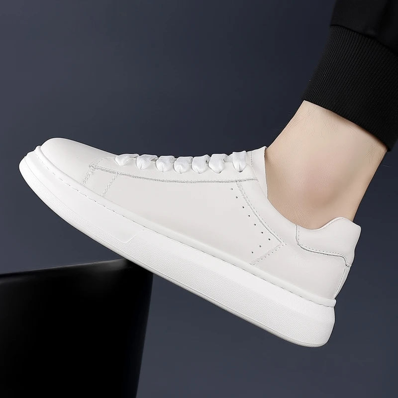 Genuine leather men's board shoes New Comfort Brand Styles Black and white Thick soled comfortable shoes Luxury hot selling