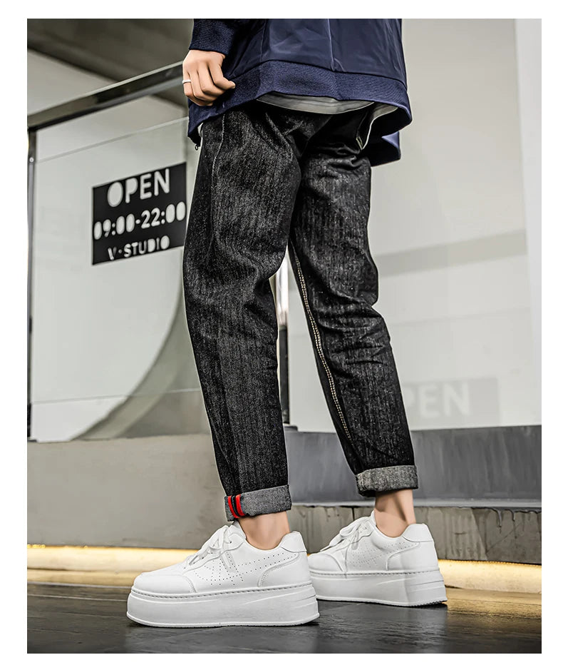 Spring Men's Shoes, New Breathable White Sneakers, Versatile Thick-soled Height-increasing Sports Shoes, and Casual Sneakers