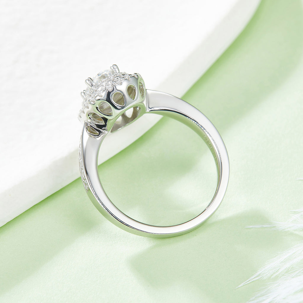 Egg-shaped Moissanite Set With Top-quality Moissanite Luxury, Fashionable And Light Luxury Jewelry Silver Ring S925 Silver Plated With Platinum
