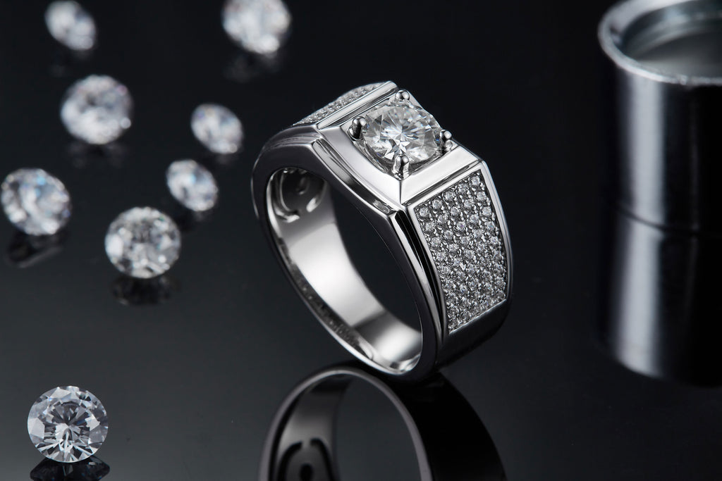 Men's 1-carat Luxury And Fashionable Light Luxury Jewelry Silver Ring Set With Top-quality Moissanite, S925 Silver-plated Platinum