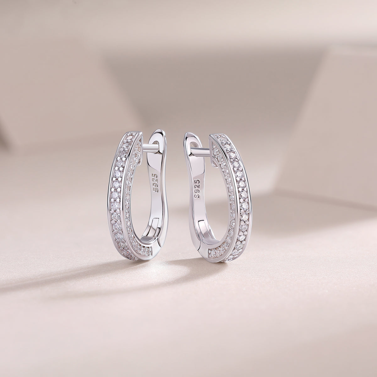 1Highlight - S925 Moissanite Sterling Silver Earrings With Platinum-plated Stud Earrings, Fashionable, Trendy And Affordable Diamond Jewelry Prohibit Tk Sales