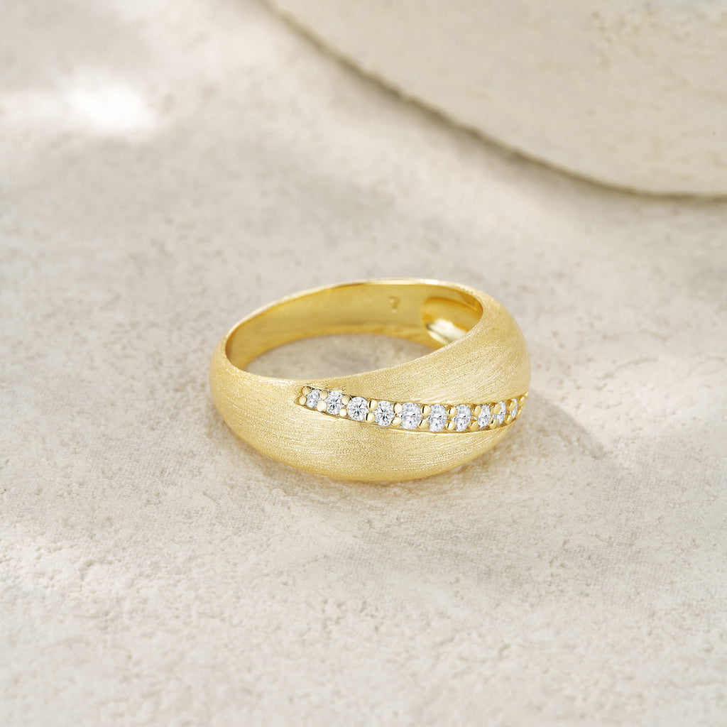 Elegant And Simple - A Luxurious And Fashionable Light Luxury Jewelry Silver Ring Set With Top-quality Moissanite, S925 Silver Plated With Platinum