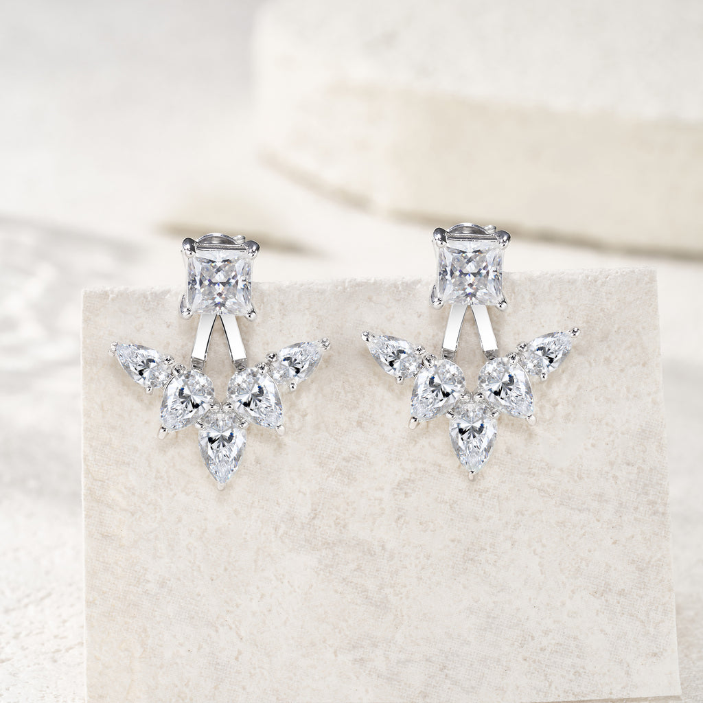 A Luxurious And Fashionable Minimalist Jewelry Earring Set Featuring Top-quality Moissanite Stones, Made Of S925 Silver Electroplated With Platinum.